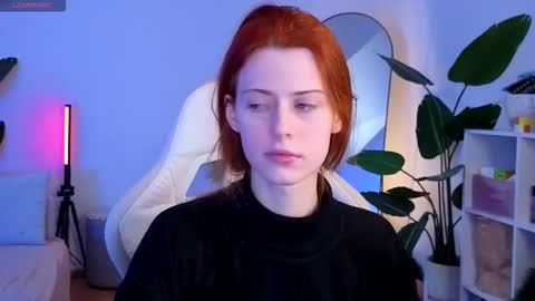 Your doll Lesli online show from November 11, 2025, 8:36 am