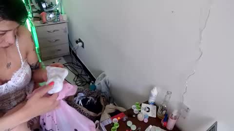 Catherine XXX online show from February 5, 2026, 6:01 pm