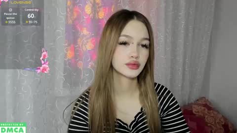 Sonya online show from March 11, 2025, 5:49 am