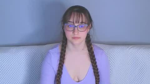 Tessa online show from April 6, 2026, 4:46 am