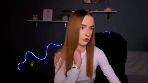 Snapshot of doll_vey chatting on September 18, 2025, 7:38 pm doll_vey online show from September 18, 2025, 7:38 pm