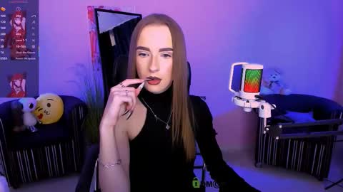 Snapshot of doll_vey chatting on October 16, 2025, 7:26 pm doll_vey online show from October 16, 2025, 7:26 pm