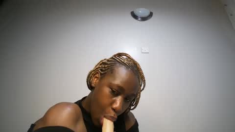 Snapshot of dollberry chatting on December 13, 2024, 2:10 am dollberry online show from December 13, 2024, 2:10 am