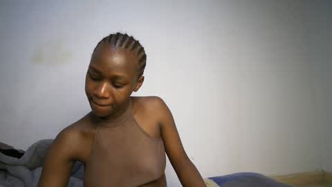 Snapshot of dollberry chatting on February 19, 2025, 11:36 pm dollberry online show from February 19, 2025, 11:36 pm