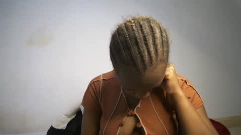 dollberry online show from March 1, 2025, 3:21 am