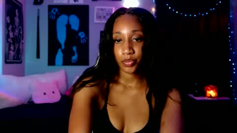 Snapshot of dollfacebeauty_x chatting on September 20, 2025, 2:01 am Princess DollfaceBeauty online show from September 20, 2025, 2:01 am