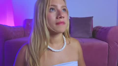 DollFaceInk online show from May 8, 2026, 11:32 pm