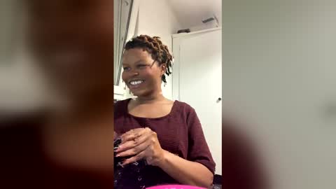 Snapshot of dolliastarz chatting on March 2, 2026, 6:26 pm Dolla online show from March 2, 2026, 6:26 pm