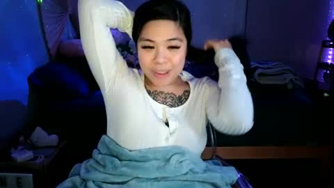 DOLLLFACE online show from December 11, 2024, 9:09 am