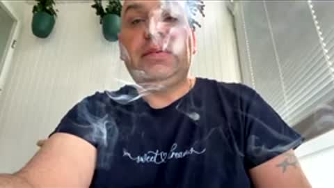 Snapshot of dollpetal chatting on June 7, 2026, 12:31 pm dollpetal online show from June 7, 2026, 12:31 pm