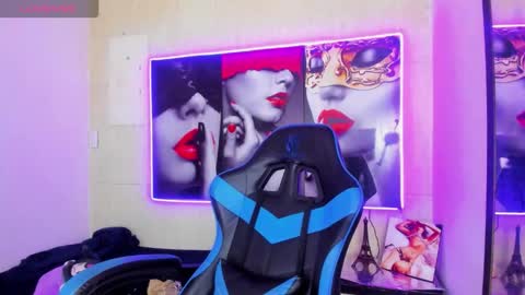 dolly_boob online show from January 8, 2026, 4:48 am