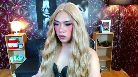Snapshot of dolly_sweet_sabrina chatting on February 23, 2025, 7:28 pm dolly_sweet_sabrina online show from February 23, 2025, 7:28 pm