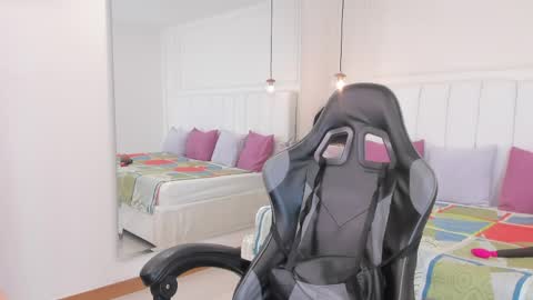 Snapshot of dolly_walker chatting on May 31, 2026, 6:09 pm dolly walker online show from May 31, 2026, 6:09 pm