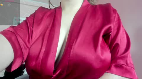 Snapshot of dolly_zoe chatting on February 3, 2025, 6:45 am Call me Zoe online show from February 3, 2025, 6:45 am