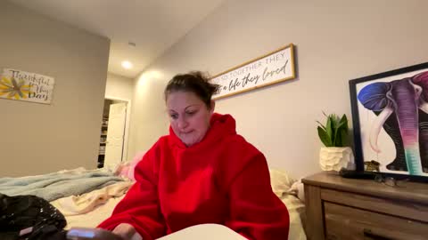 Snapshot of dollydimplez chatting on March 2, 2025, 12:20 am Dolly online show from March 2, 2025, 12:20 am