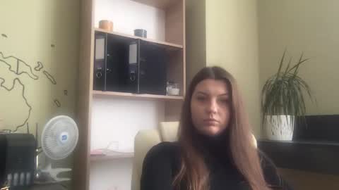 Snapshot of dollyroma chatting on October 27, 2025, 8:18 am DollyRoma online show from October 27, 2025, 8:18 am