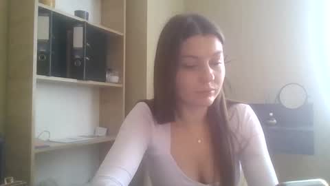 Snapshot of dollyroma chatting on October 30, 2025, 8:49 am DollyRoma online show from October 30, 2025, 8:49 am