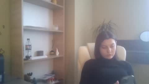 DollyRoma online show from March 19, 2026, 1:26 pm