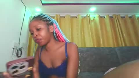 Snapshot of dollythegirl chatting on May 18, 2026, 2:51 am kadolly online show from May 18, 2026, 2:51 am