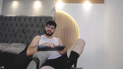 Snapshot of domboy_ chatting on May 8, 2026, 8:03 pm domboy online show from May 8, 2026, 8:03 pm