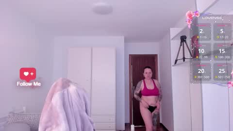 Snapshot of domina_deivis chatting on October 20, 2025, 11:21 am I WILL BE BACK ON WEDNESDAY DECEMBER 4 0100AM COLOMBIA TIME online show from October 20, 2025, 11:21 am