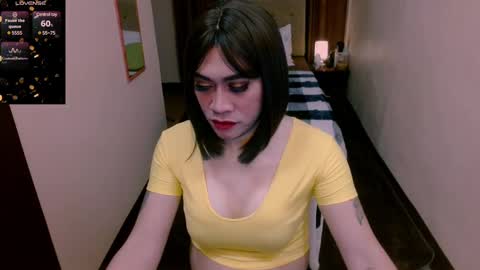 Snapshot of dominantcumeater chatting on February 9, 2025, 4:57 am Natalia online show from February 9, 2025, 4:57 am