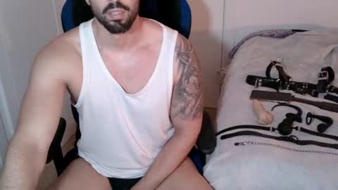 Snapshot of dominatedtitan chatting on June 14, 2026, 7:27 pm DominatedTitan online show from June 14, 2026, 7:27 pm