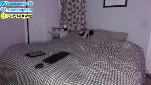 Snapshot of dominatingher69 chatting on March 10, 2026, 10:48 pm dominatingher69 online show from March 10, 2026, 10:48 pm