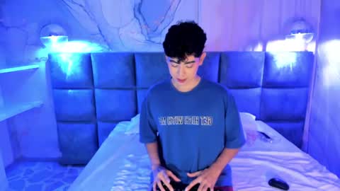 DOMINIC  online show from June 11, 2026, 8:07 pm