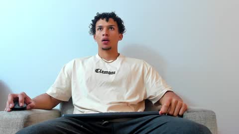 Dominick Star online show from December 30, 2024, 3:25 am