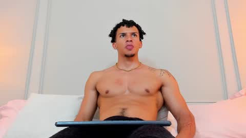 Dominick Star online show from January 12, 2025, 9:19 am