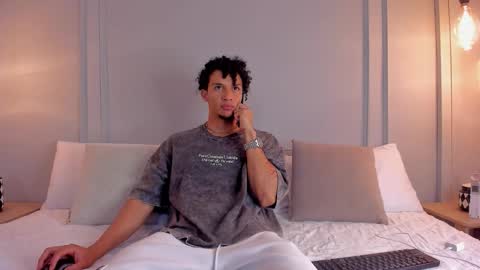 Dominick Star online show from October 27, 2025, 4:05 am