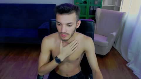 Snapshot of dominicvalente chatting on October 29, 2025, 10:06 am dominicvalente online show from October 29, 2025, 10:06 am