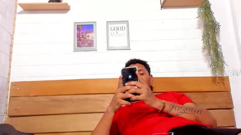 Snapshot of dominicvera chatting on May 18, 2026, 1:45 am DominicVera online show from May 18, 2026, 1:45 am