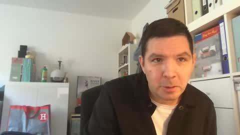 dominik_home online show from January 13, 2025, 9:52 am