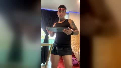 Snapshot of dominiofit chatting on July 18, 2026, 12:09 pm Only fans Ronnie col---InstaRonniecolleman online show from July 18, 2026, 12:09 pm