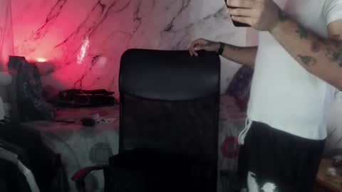 Snapshot of dominus_kane chatting on April 3, 2026, 5:38 am dominus_kane online show from April 3, 2026, 5:38 am