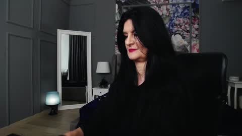 Snapshot of dommelisa chatting on December 12, 2024, 9:15 pm Dom Melisa online show from December 12, 2024, 9:15 pm