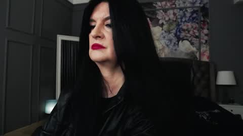 Snapshot of dommelisa chatting on October 20, 2025, 7:47 pm Dom Melisa online show from October 20, 2025, 7:47 pm