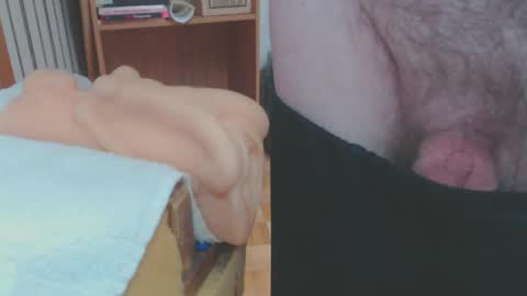 Snapshot of don_r55 chatting on February 8, 2025, 7:16 pm Don online show from February 8, 2025, 7:16 pm