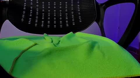 Donat Independent Model online show from January 31, 2025, 6:57 pm