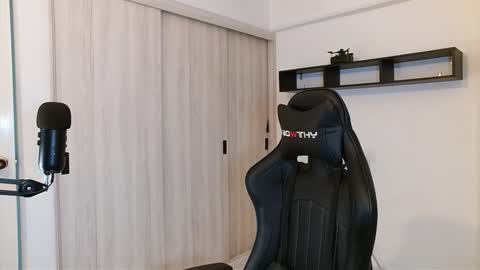 Snapshot of donn_cruz chatting on October 3, 2025, 4:15 pm Victor online show from October 3, 2025, 4:15 pm