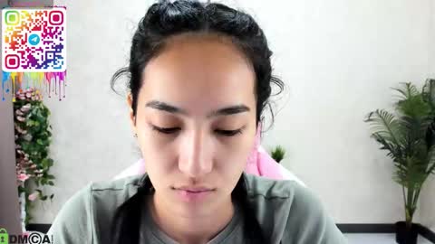 Snapshot of donnaa_drew chatting on September 27, 2025, 3:11 am Aura online show from September 27, 2025, 3:11 am