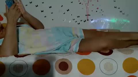 Snapshot of donnaconforme chatting on December 16, 2024, 1:43 pm Dona online show from December 16, 2024, 1:43 pm