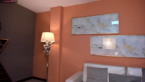 Snapshot of donnastonne chatting on January 25, 2025, 7:28 pm Donna Stonne online show from January 25, 2025, 7:28 pm