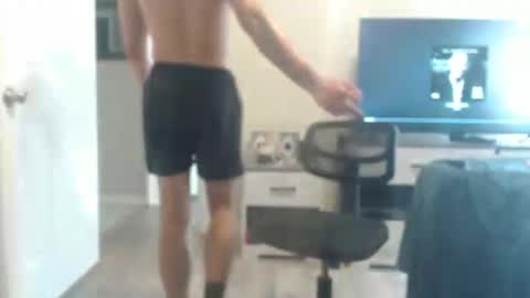 donnie_bangz online show from April 18, 2026, 5:06 pm