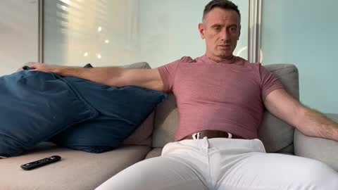 Donny online show from November 25, 2025, 9:48 pm