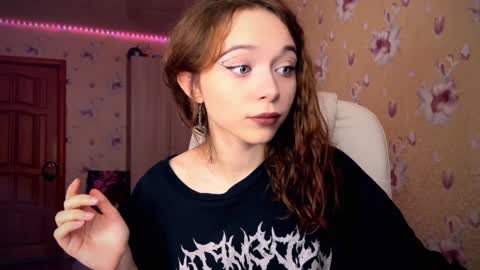 Nicole online show from January 19, 2025, 1:55 pm