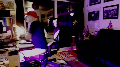 dopeleaf2 online show from December 8, 2024, 9:30 pm