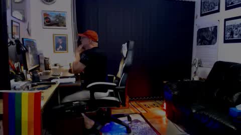 dopeleaf2 online show from September 11, 2025, 9:04 pm